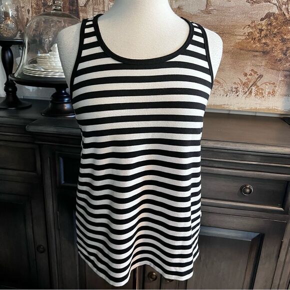 TIME and TRU Tank Top stripped Black and white size Medium 8-10 - Picture 9 of 9